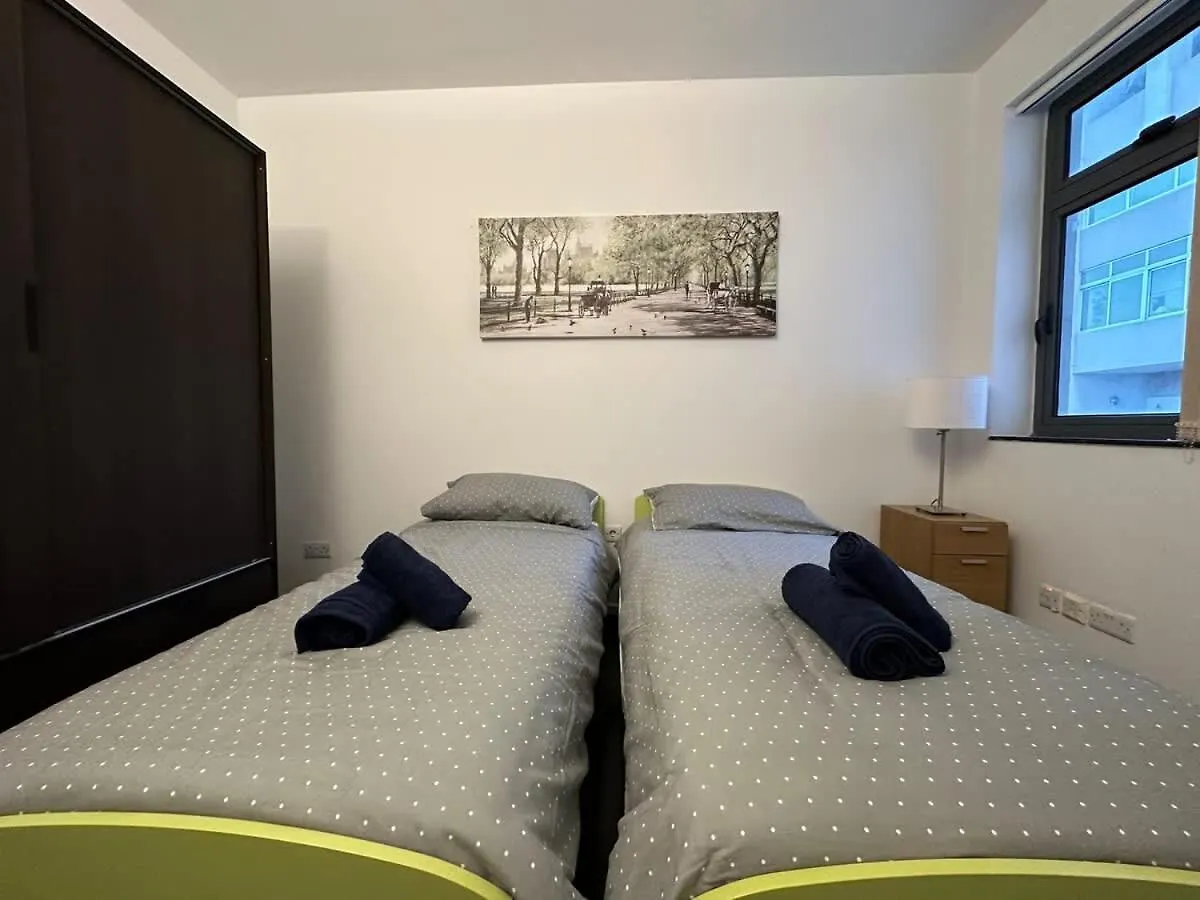 3Br Free Parking Near Sandy Beach Paceville Saint Julian's Tatil Evi